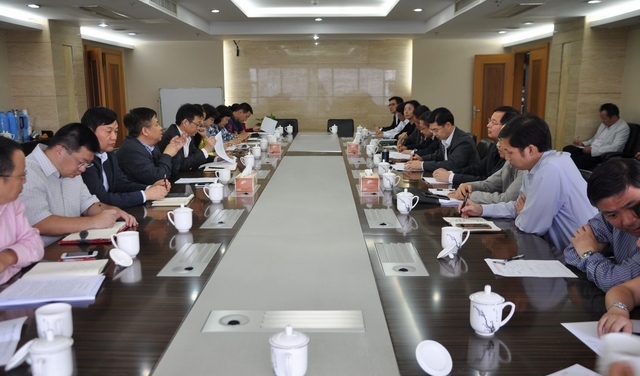 南京市副市長儲永宏一行調研匯鴻集團