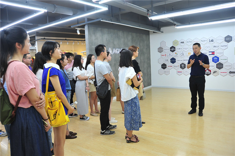 融入故事會 共筑中嘉夢——匯鴻中嘉公司青年員工參觀生產(chǎn)基地感受企業(yè)文化